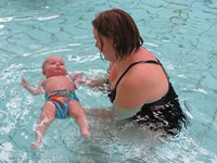 Første gang til babysvømning og elsker det